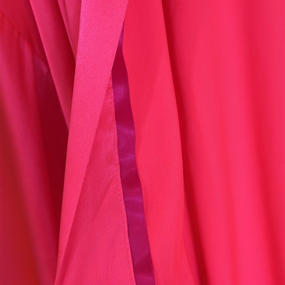 VICTORIA’S SECRET Hot Pink Robe With Pockets - Picture 11 of 12